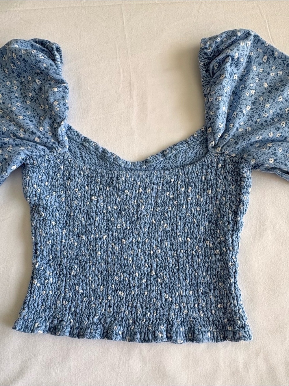 Abercrombie & Fitch Floral Smocked Puff Sleeve Top Size S - Picture 4 of 11